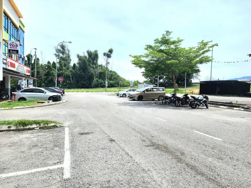 Shop for Sale in Bandar Tasik Kesuma (Beranang) - Umi Khalsom Ibrahim - PropertyGuru.com.my
