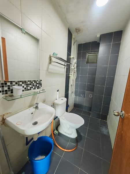 Pangsapuri untuk Disewa di Zennith Suites (Pangsapuri Kebun Teh) - Jasz Ong - Bathroom - PropertyGuru.com.my