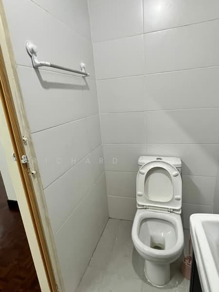 Rumah Teres 2 Tingkat untuk Disewa di Sea Park (Petaling Jaya) - Richard Liew - Bathroom - PropertyGuru.com.my