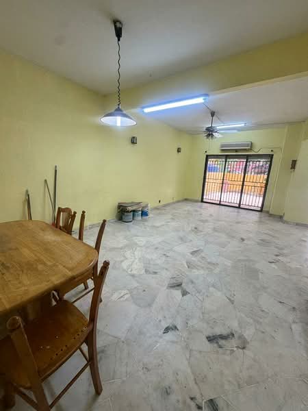 2-storey Terraced House for Sale in Sunway (Selangor) - FC Wong - Living Room - PropertyGuru.com.my