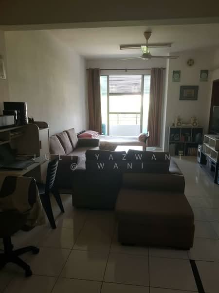 Apartment for Sale at Green Suria @ Bandar Tun Hussein Onn - Julisyazwani @ Wani - Living Room - PropertyGuru.com.my