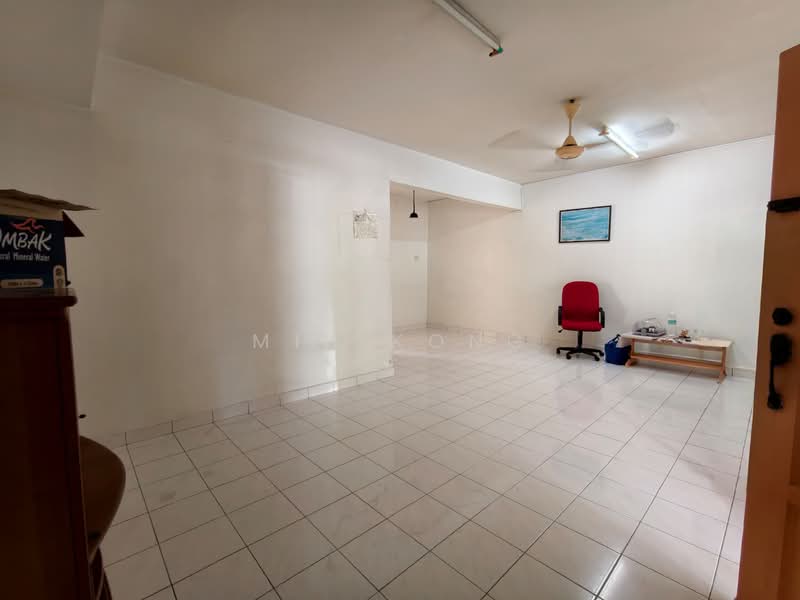 Rumah Teres 2 Tingkat untuk Dijual di Bandar Selesa Jaya (Skudai) - Min Kong - Living Room - PropertyGuru.com.my