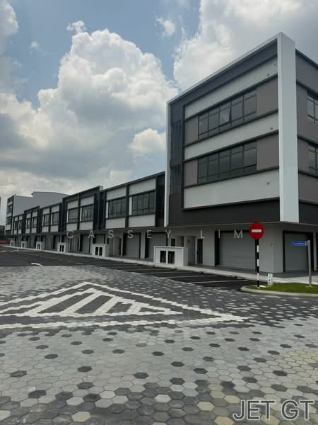 Shop for Sale in Telok Panglima Garang (Selangor) - Cassey Lim - Exterior - PropertyGuru.com.my