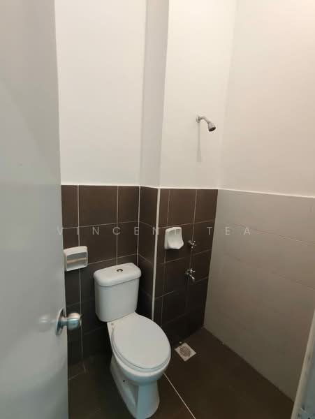 1-storey Terraced House for Rent in Johor Bahru (Johor) - Vincent Tea - Bathroom - PropertyGuru.com.my