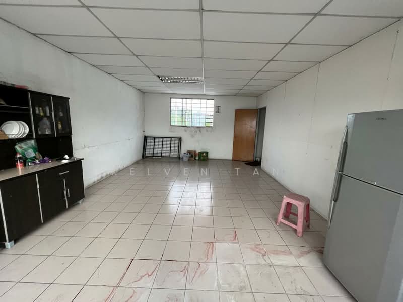 Factory for Rent in Kepong (Kuala Lumpur) - Kelven Tan - Kitchen - PropertyGuru.com.my