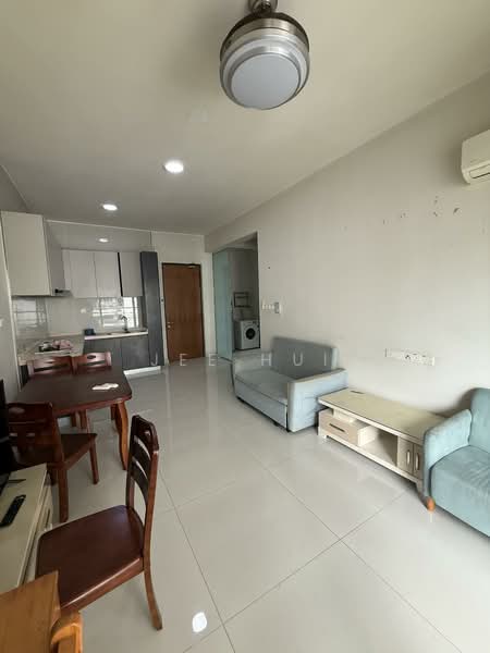 Service Residence for Rent at Amberside @ Country Garden Danga Bay - Jee Hui - PropertyGuru.com.my
