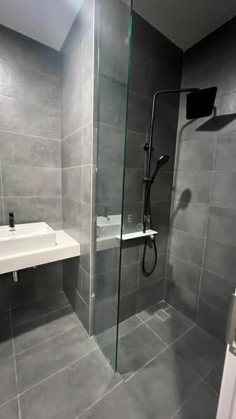 Servis Apartment untuk Disewa di The Mate @ Damansara Jaya - Karen Pong - Bathroom - PropertyGuru.com.my