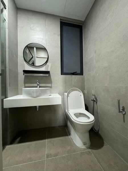 Kondominium untuk Disewa di Kuchai Sentral - Katherine Cyx - Bathroom - PropertyGuru.com.my