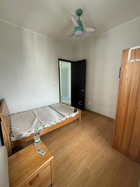 Condominium for Rent at Amberside @ Country Garden Danga Bay - Marco Choo - Bedroom - PropertyGuru.com.my