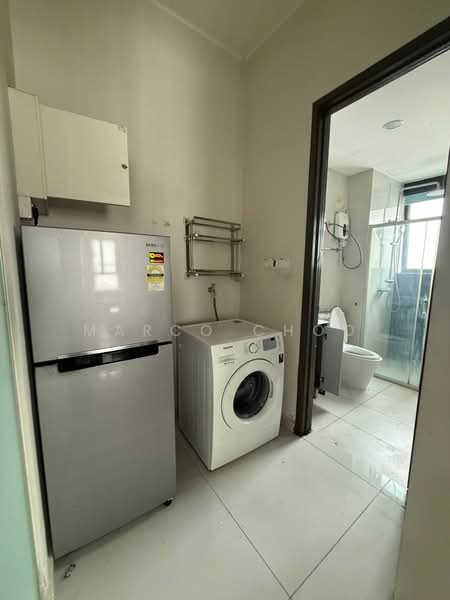 Condominium for Rent at Amberside @ Country Garden Danga Bay - Marco Choo - Bathroom - PropertyGuru.com.my