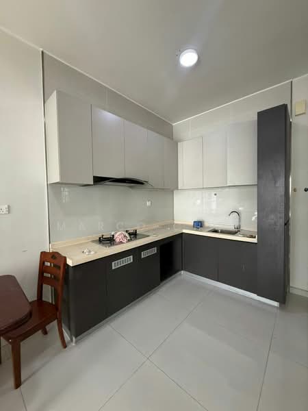 Condominium for Rent at Amberside @ Country Garden Danga Bay - Marco Choo - Kitchen - PropertyGuru.com.my