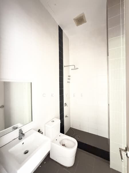 Semi-Detached House for Sale in Bandar Kinrara Seksyen 1 (Bandar Kinrara) - CK Yee - Bathroom - PropertyGuru.com.my