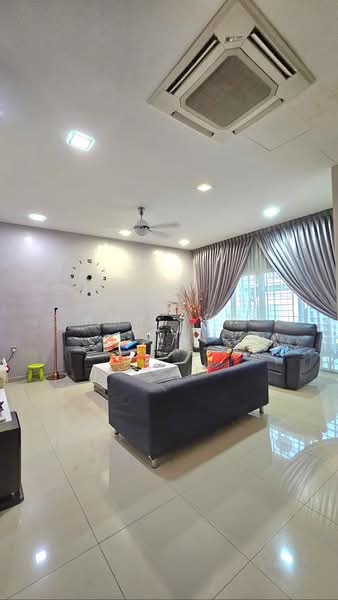 Rumah Berkembar untuk Dijual di Mentakab (Pahang) - Amy Lew - Living Room - PropertyGuru.com.my