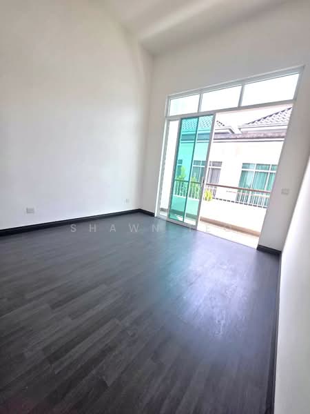 Rumah Teres 2 Tingkat untuk Dijual di Eco Majestic (Semenyih) - Shawn Teo - Balcony - PropertyGuru.com.my