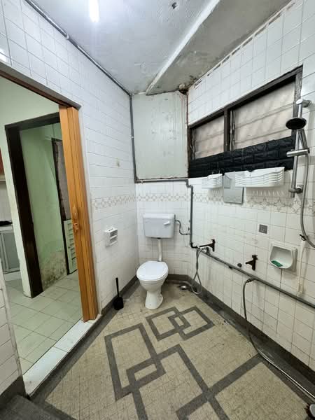 Pangsapuri untuk Disewa di Rampai Court - Kin . - Bathroom - PropertyGuru.com.my