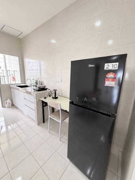 Pangsapuri untuk Disewa di SP Lodge Sri Pertiwi - Jeno Tan - Kitchen - PropertyGuru.com.my