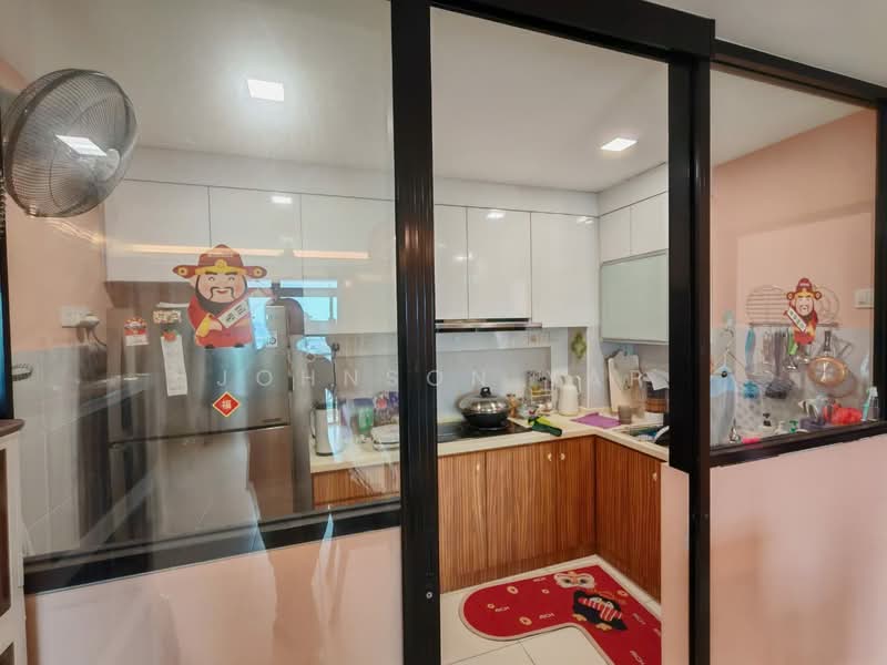 Servis Apartment untuk Dijual di The Garden Residences - Johnson Yap - Kitchen - PropertyGuru.com.my