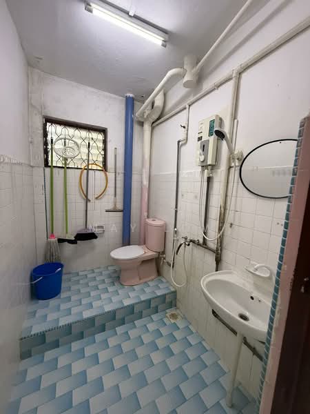 Rumah Flat untuk Dijual di Flat Bandar Selesa Jaya @ Jalan Silat Gayong - May Low - PropertyGuru.com.my