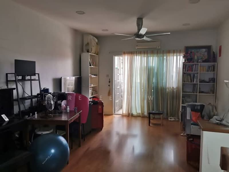 Rumah Teres 2 Tingkat untuk Dijual di Happy Garden (Kuchai Lama) - Renee Yew - Living Room - PropertyGuru.com.my