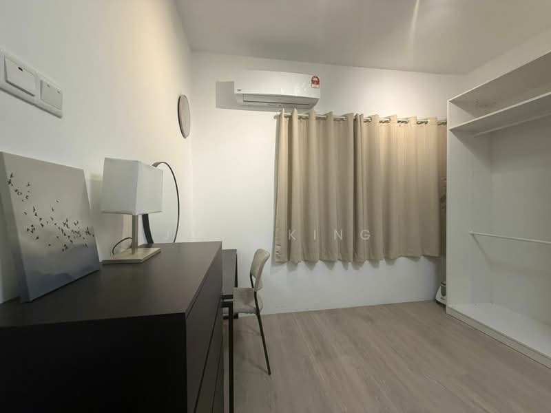 Condominium for Sale at Platinum Splendor Residence - John King - Bedroom - PropertyGuru.com.my