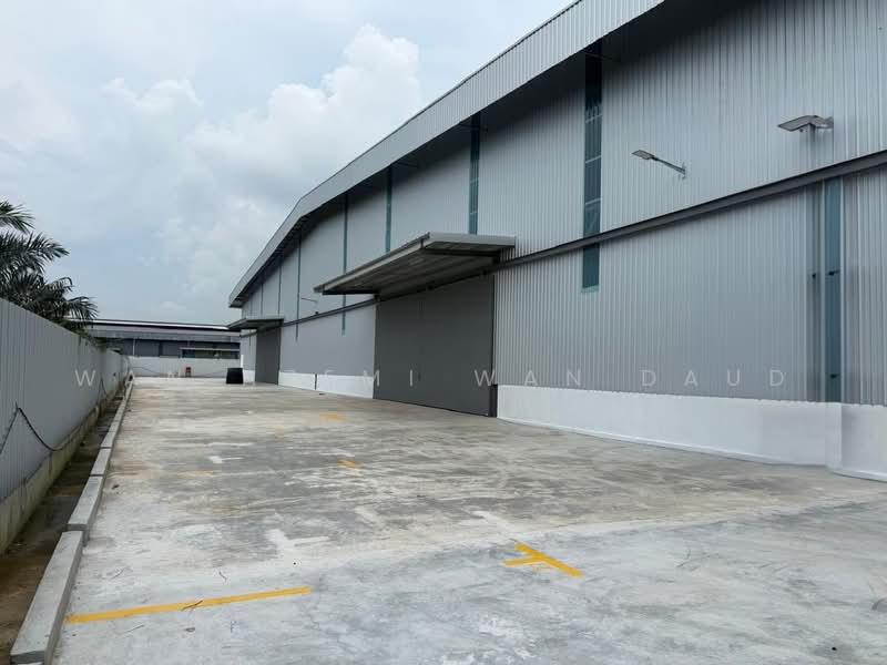 Kilang untuk Disewa di Telok Panglima Garang (Selangor) - Wan Azemi Wan Daud - Exterior - PropertyGuru.com.my