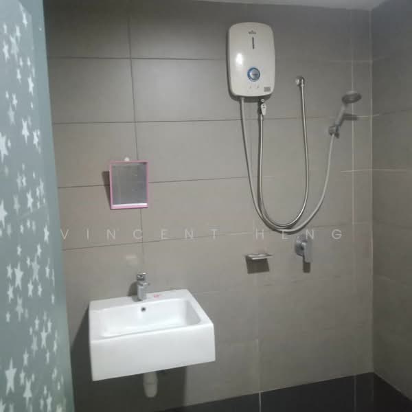 Service Residence for Rent at Atria SOFO Suites - Vincent Heng - Bathroom - PropertyGuru.com.my