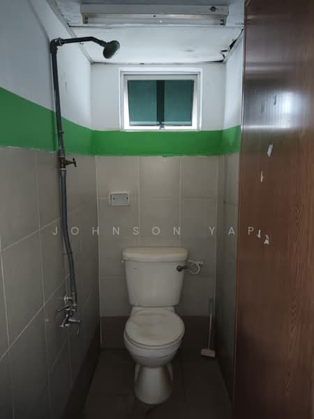 Kedai untuk Disewa di Taman Mutiara Mas (Skudai) - Johnson Yap - Bathroom - PropertyGuru.com.my