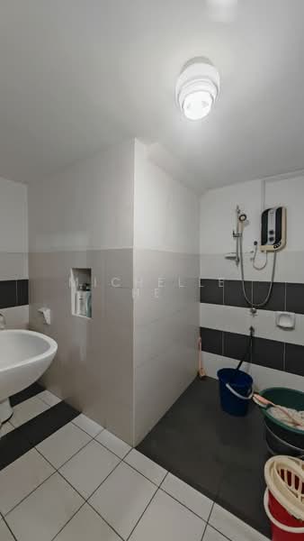 Rumah Teres 2 Tingkat untuk Dijual di Setia Tropika (Johor Bahru) - Michelle He - Bathroom - PropertyGuru.com.my