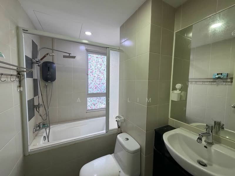 Kondominium untuk Disewa di The Peak Residences - Alex Lim - Bathroom - PropertyGuru.com.my