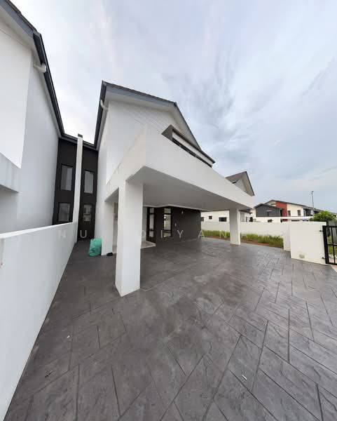 Rumah Berkembar untuk Dijual di Dengkil (Selangor) - Nur Diyanah - PropertyGuru.com.my