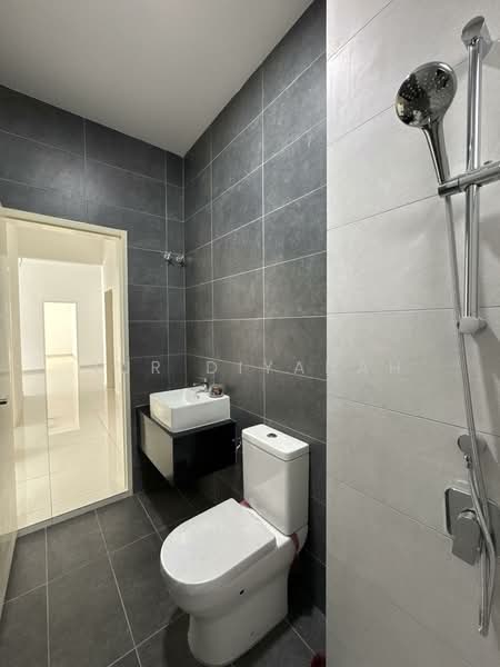 Rumah Berkembar untuk Dijual di Dengkil (Selangor) - Nur Diyanah - PropertyGuru.com.my
