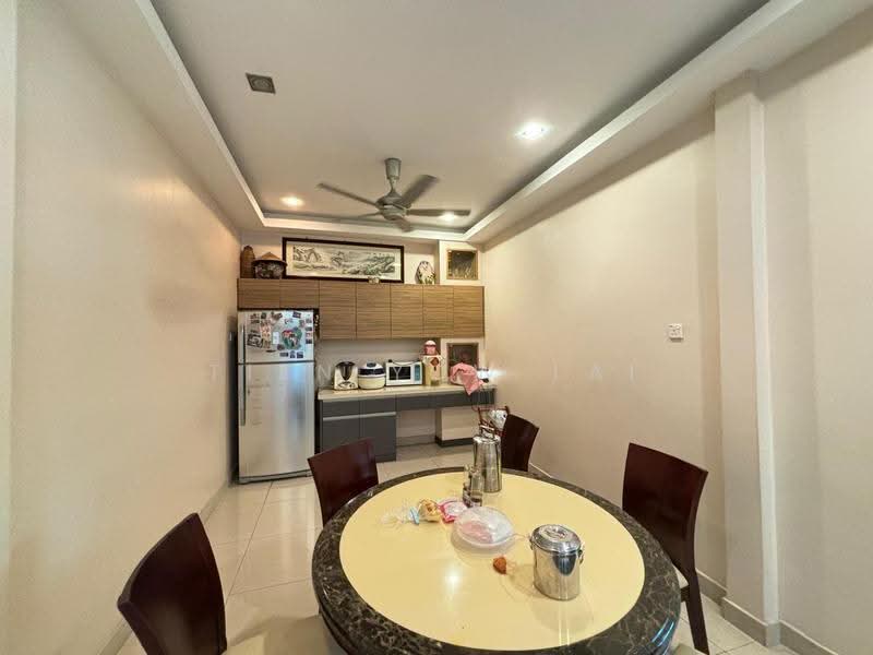 Rumah Teres 2-Tingkat untuk Dijual di Kemuning Utama (Shah Alam) - Tien Yow Lai - Kitchen - PropertyGuru.com.my