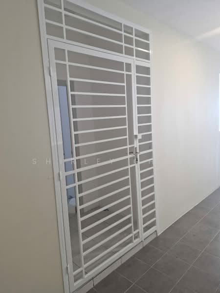 Condominium for Rent at Residensi Sateria - Shirley Chan - Entrance - PropertyGuru.com.my