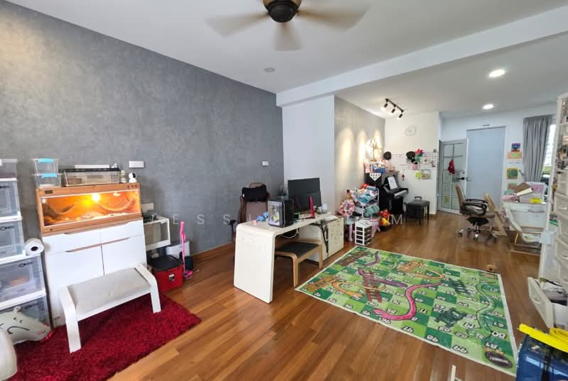 3-storey Terraced House for Sale in Kepong (Kuala Lumpur) - Jessica Lim - Living Room - PropertyGuru.com.my