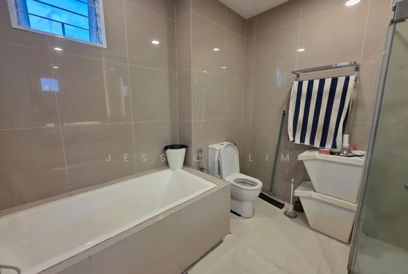 3-storey Terraced House for Sale in Kepong (Kuala Lumpur) - Jessica Lim - Bathroom - PropertyGuru.com.my