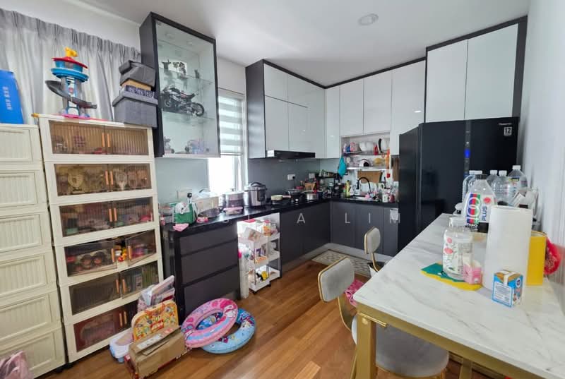 3-storey Terraced House for Sale in Kepong (Kuala Lumpur) - Jessica Lim - Kitchen - PropertyGuru.com.my