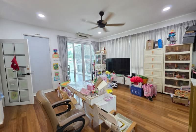 3-storey Terraced House for Sale in Kepong (Kuala Lumpur) - Jessica Lim - Living Room - PropertyGuru.com.my