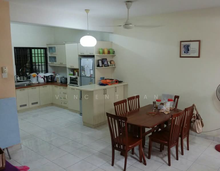 Terraced House for Sale in Usj 13 (Subang Jaya) - Vincent Tan - Kitchen - PropertyGuru.com.my
