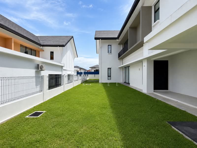 Semi-Detached House for Sale in Bandar Kinrara Seksyen 8 (Bandar Kinrara) - CK Yee - Exterior - PropertyGuru.com.my