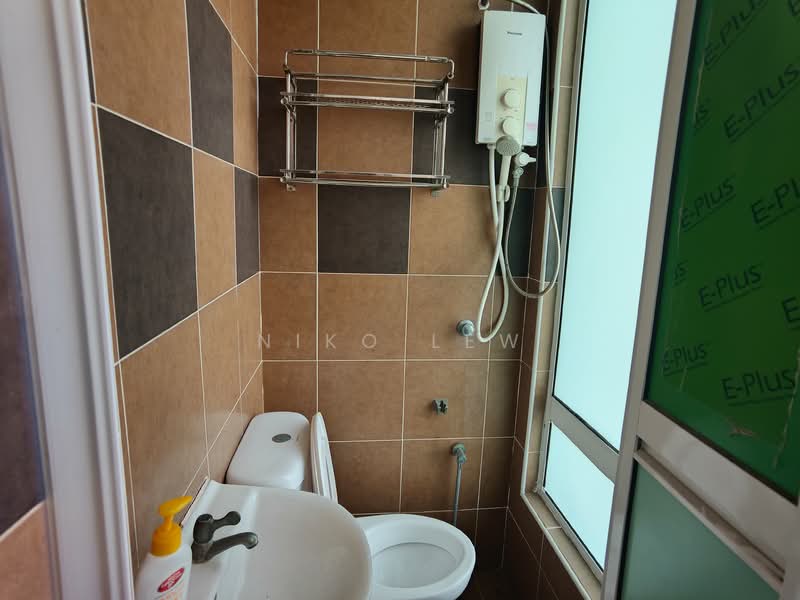 Kondominium untuk Disewa di KSL D'Esplanade Residence - Niko Lew - Bathroom - PropertyGuru.com.my