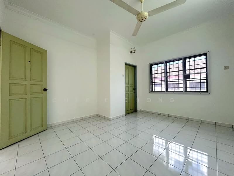 Semi-Detached House for Sale in Taman Sinfar (Ipoh) - Cherie Chong - PropertyGuru.com.my