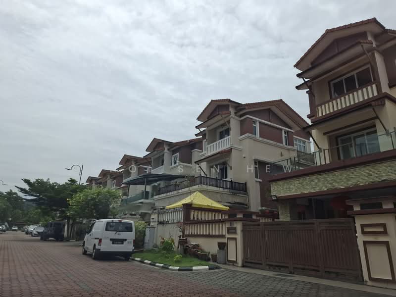 Rumah Berkembar untuk Dijual di Batu Caves (Selangor) - Khoi Sen Hew - Exterior - PropertyGuru.com.my