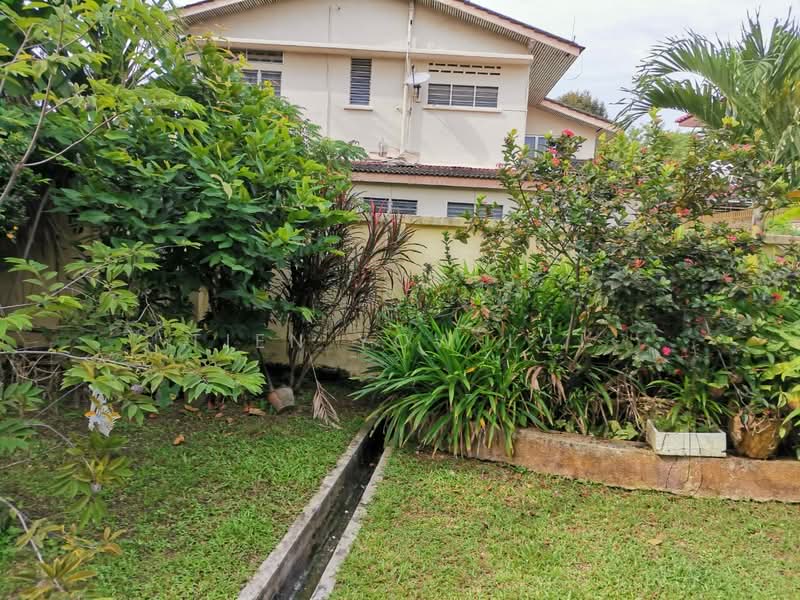 Bungalow for Sale in Seksyen 17 (Petaling Jaya) - Tien Yow Lai - Garden - PropertyGuru.com.my