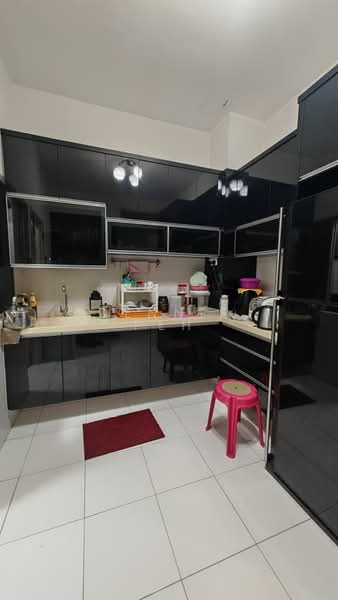 Rumah Teres 2 Tingkat untuk Dijual di Setia Tropika (Johor Bahru) - Dennis Peh - Kitchen - PropertyGuru.com.my