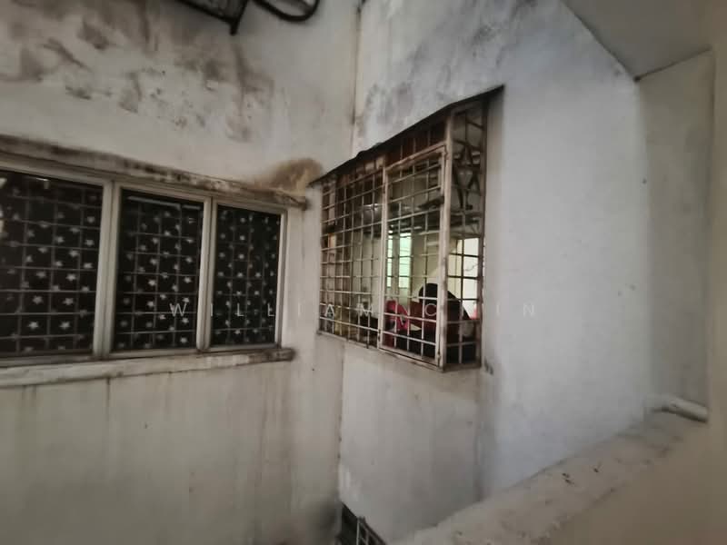 Pangsapuri untuk Dijual di Pangsapuri Kiambang - William Chin - Exterior - PropertyGuru.com.my
