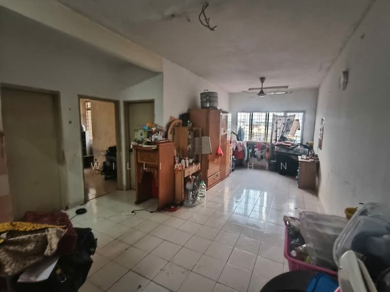 Pangsapuri untuk Dijual di Pangsapuri Kiambang - William Chin - Living Room - PropertyGuru.com.my