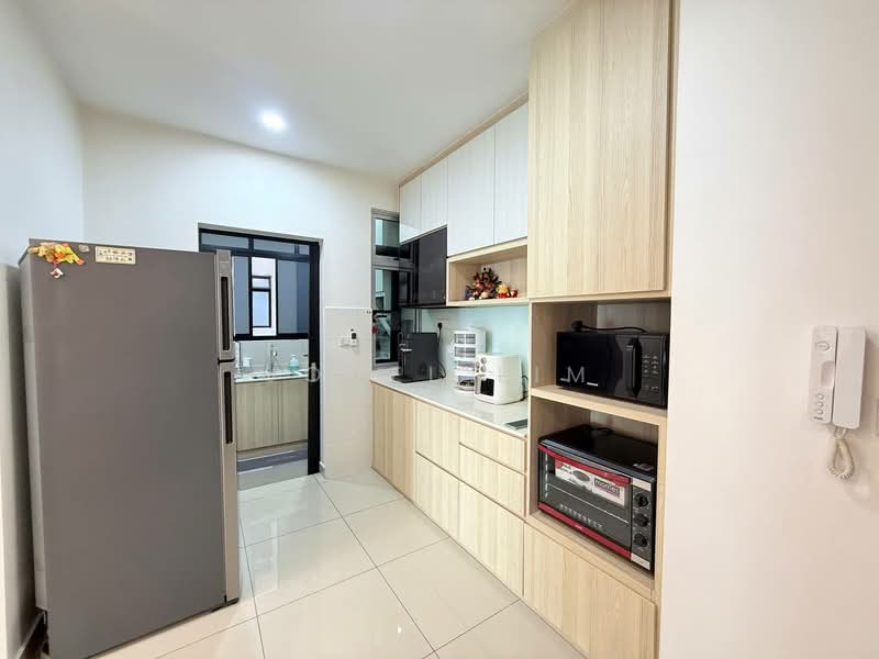Service Residence for Sale at Meridin Bayvue @ Sierra Perdana - Jovel Lim - Kitchen - PropertyGuru.com.my