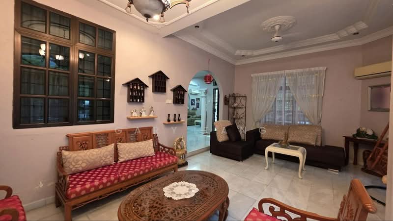 Semi-Detached House for Sale in Taman Golf (Ipoh) - Gary Tang - Living Room - PropertyGuru.com.my