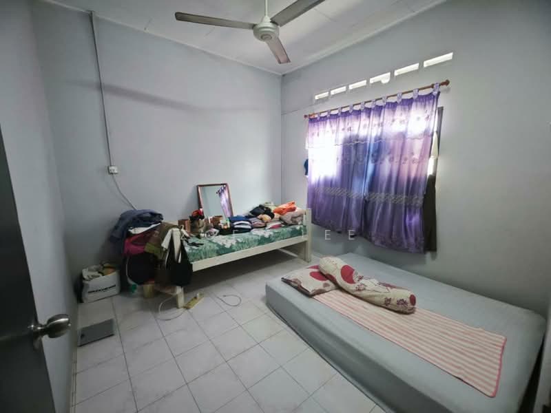 1-storey Terraced House for Sale in Johor Bahru (Johor) - Zoey Lee - Bedroom - PropertyGuru.com.my