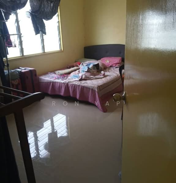 Flat for Sale at Mutiara Magna - Ron Yap - Bedroom - PropertyGuru.com.my